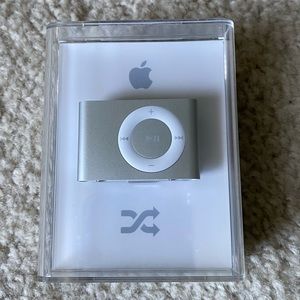 IPod Shuffle 1GB MP3 Player - 2nd Generation